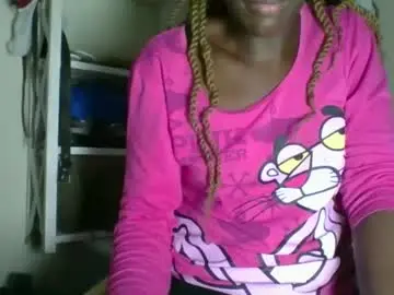 Chaturbate Live Sex Cam of _clara01