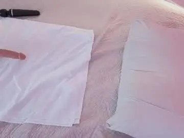Chaturbate Free Live Porn of allisonroberts_