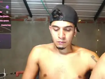 Chaturbate Free Porn Cam of angel_latinboy