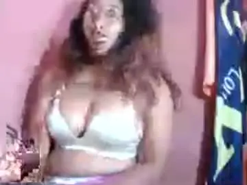 Chaturbate Watch Live Sex Cams of clarah0123
