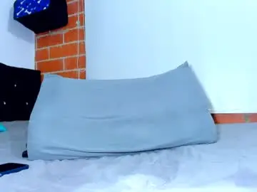 Chaturbate Live Sex Cam of cris_latino_