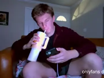 Chaturbate Free Porn Cam of deeyungguy