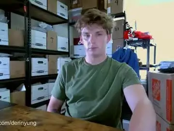 Chaturbate Live Sex Cam of deeyungguy