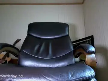 Chaturbate Free Porn Cam of deeyungguy