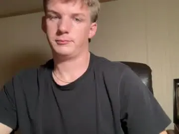 Chaturbate Live Sex Cam of deeyungguy