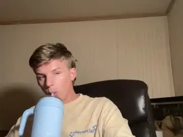 Chaturbate Free Porn Cam of deeyungguy