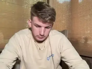 Chaturbate Live Sex Cam of deeyungguy