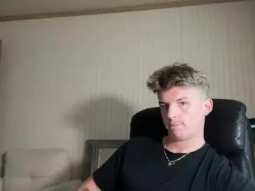 Chaturbate Free Porn Cam of deeyungguy