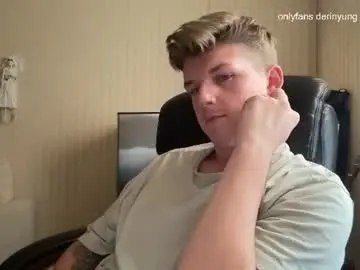 Chaturbate Free Live Porn of deeyungguy