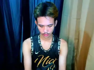 Chaturbate Private Sex Chat of urasiancumboix2