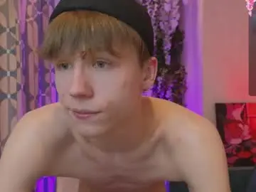 Chaturbate Live Sex Cam of cumte_boy