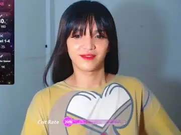 Chaturbate Sex Cam of hollywoodbitch