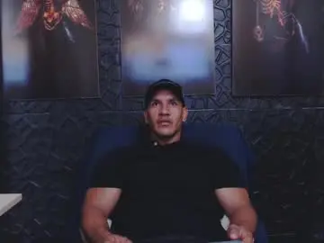 Chaturbate Live Porn of viktorherrera
