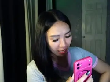 Chaturbate Live Sex Cam of sexy_queeniex