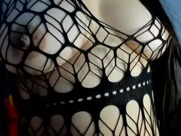 Chaturbate Live Sex Cam of konie_brn21