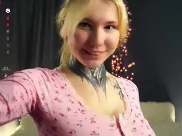 Chaturbate Free Live Porn of rendelrey