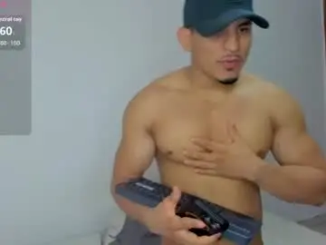 Chaturbate Live Sex Cam of alan_newton1