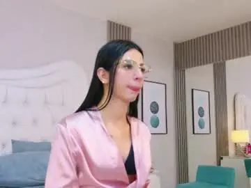 Chaturbate Watch Live Sex Cams of caitlynmillerr