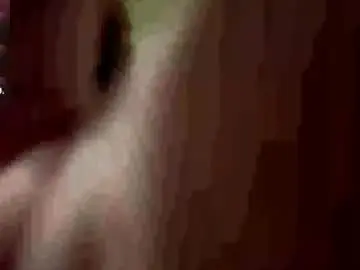 Chaturbate Live Sex Cam of idellwold