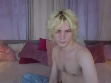 Chaturbate Live Sex Cam of jamemilko