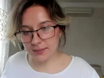 Chaturbate Live Sex Cam of lilith_lutherlow