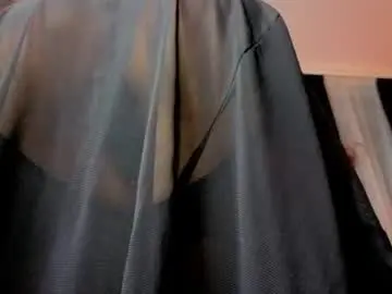 Chaturbate Live Sex Cam of lillyerikson