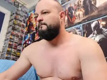 Chaturbate Free Porn Cam of muscular_bear