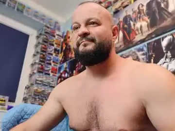 Chaturbate Free Live Porn of muscular_bear