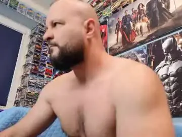 Chaturbate Live Porn of muscular_bear