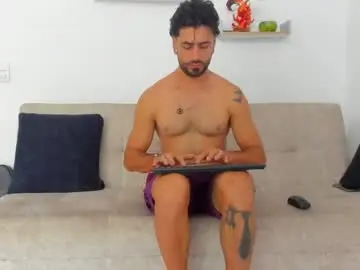 Chaturbate Best live sex cam show of straight__friends