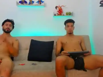 Chaturbate Free Porn Cam of straight__friends