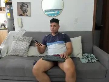 Chaturbate Free Porn Cam of straight__friends