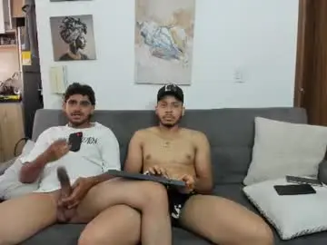 Chaturbate Free Porn Cam of straight__friends