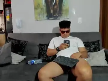 Chaturbate Best live sex cam show of straight__friends