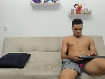 Chaturbate Live Sex Cam of straight__friends