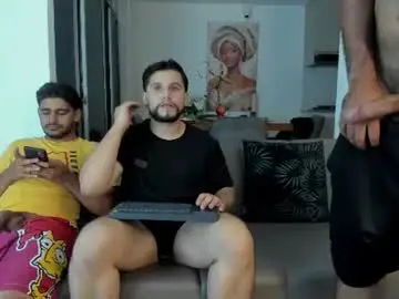 Chaturbate Sex Cam of straight__friends