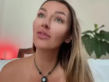Chaturbate Sex Chat of untamed_reina