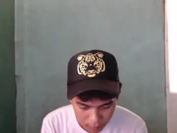 Chaturbate Nude Webcam of ur_asianversarap