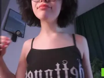 Chaturbate Adult Webcams of cinacandy