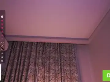 Chaturbate Watch Live Sex Cams of cinacandy