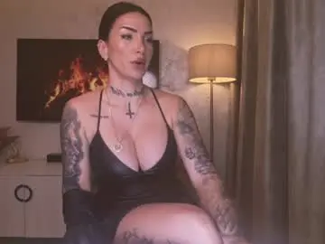 Chaturbate Live Sex Cam of elektravelvet