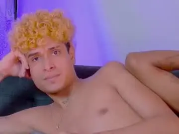 Chaturbate Live Sex Cam of extreme_boysxxx