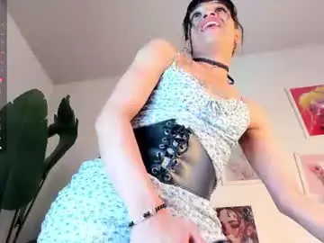 Chaturbate Adult Video Chat of gia_demiee
