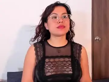 Chaturbate Watch Live Sex Cams of lia_rousse0
