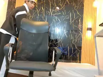 Chaturbate Watch Live Sex Cams of valerihot_1