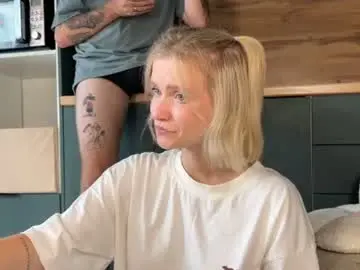 Chaturbate Best live sex cam show of adele_nick2202
