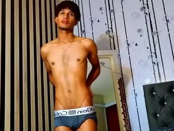 Chaturbate Nude Webcam of alex_bloom_