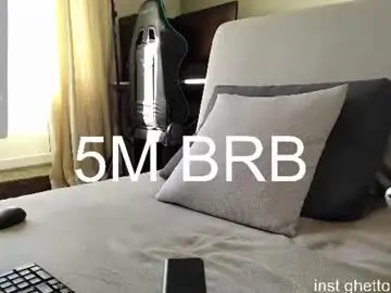 Chaturbate Live Sex Cam of chris_boy37