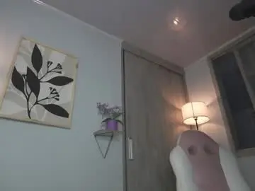 Chaturbate Nude Webcam of vanessa_novvoa