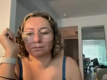 Chaturbate Free Porn Cam of weluvlove4ever